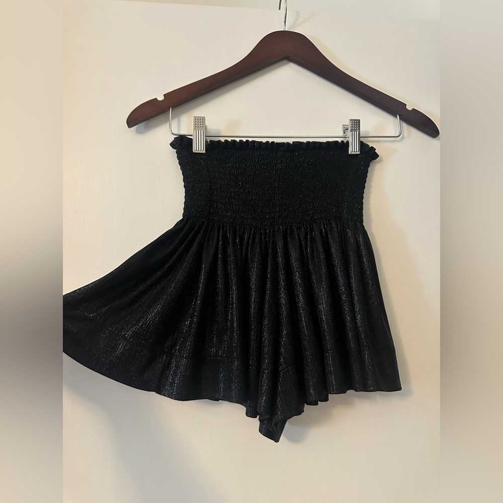 Queen of Sparkles Black Shiny Pleated Metallic High Waist Womens Shorts size XS - Picture 10 of 11